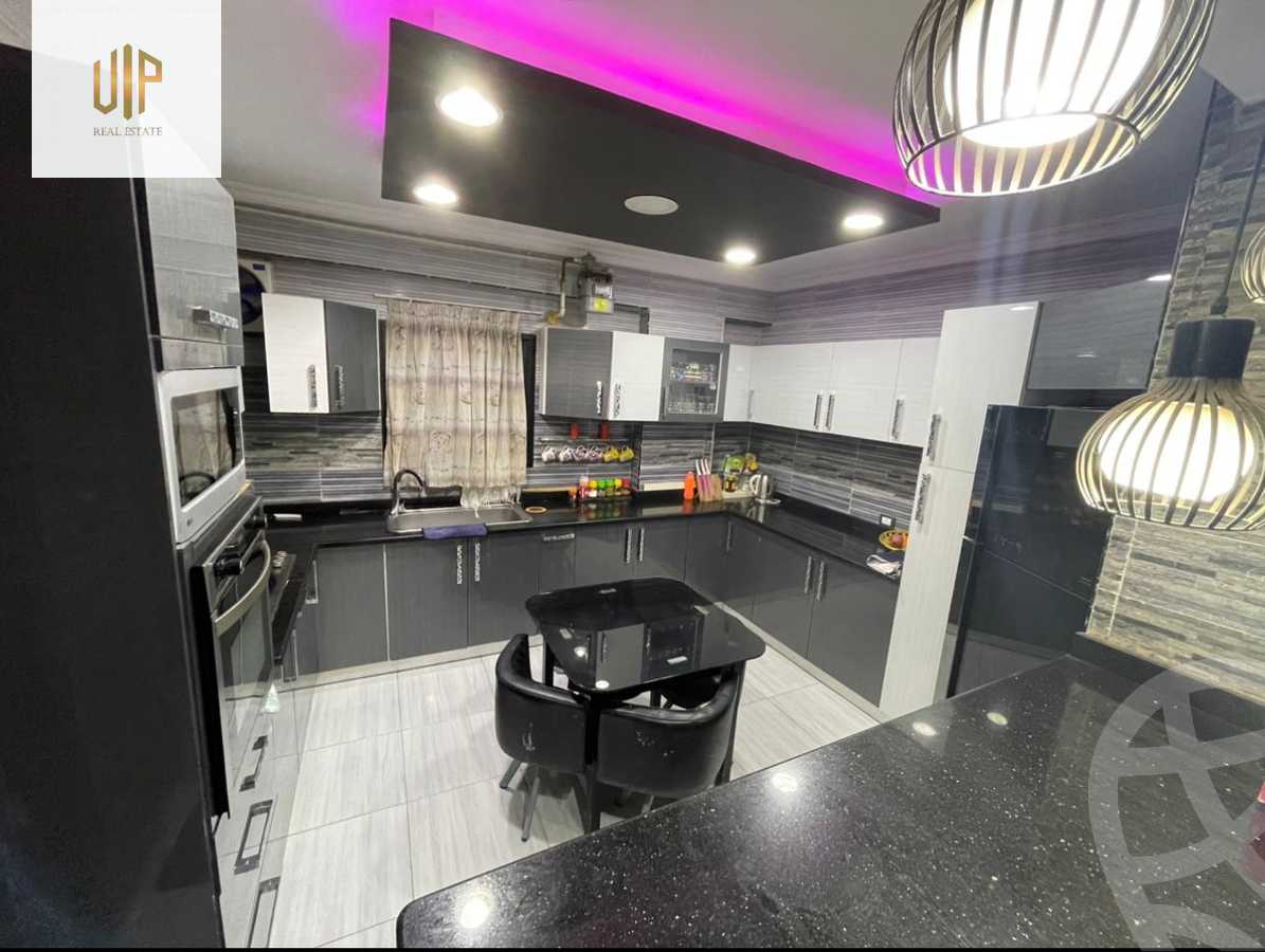 https://aqarmap.com.eg/en/listing/6010067-for-sale-cairo-new-cairo-first-settlement-mhwr-mstfy-kml