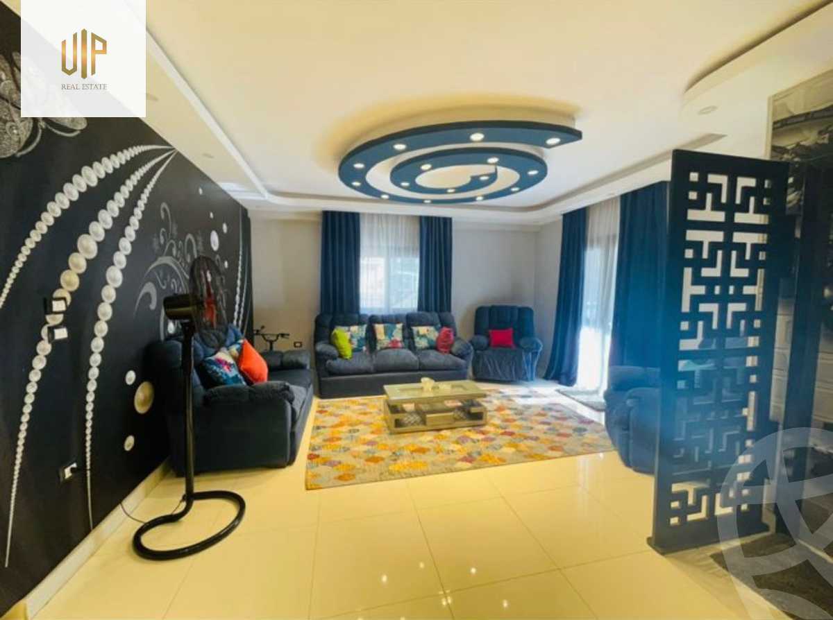 https://aqarmap.com.eg/en/listing/6010067-for-sale-cairo-new-cairo-first-settlement-mhwr-mstfy-kml