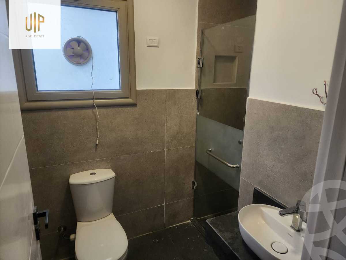 https://aqarmap.com.eg/en/listing/6013060-for-sale-cairo-new-cairo-compounds-moon-valley