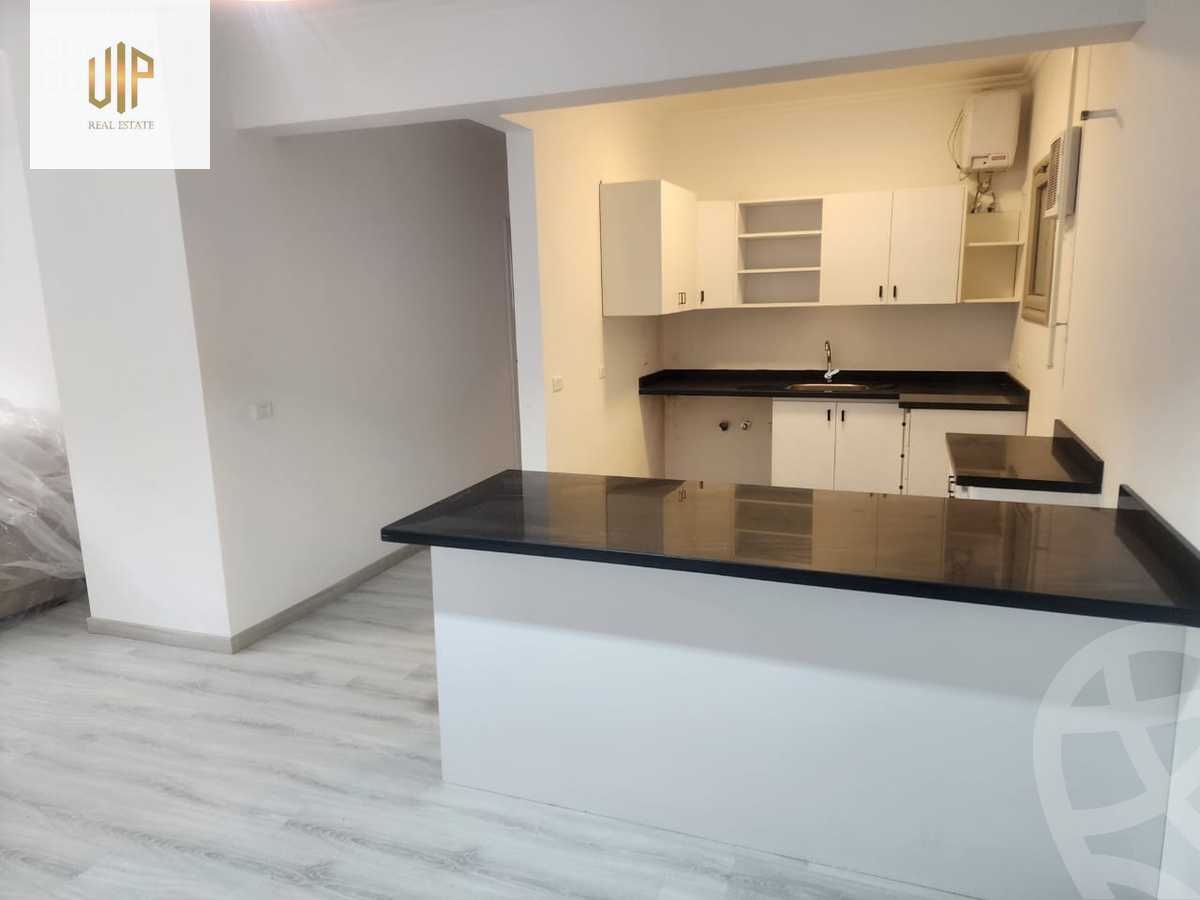 https://aqarmap.com.eg/en/listing/6013060-for-sale-cairo-new-cairo-compounds-moon-valley