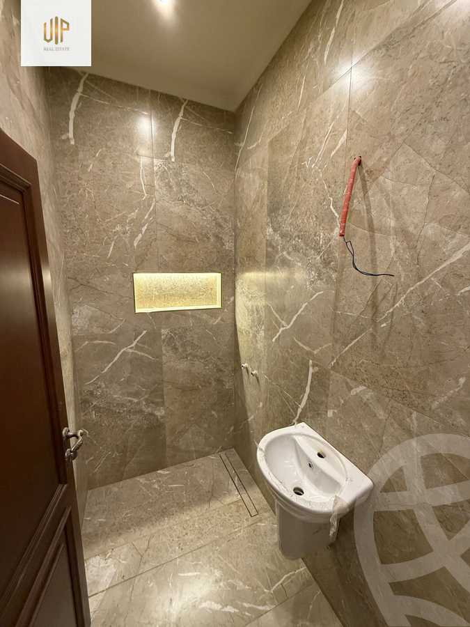https://aqarmap.com.eg/en/listing/6013256-for-sale-cairo-new-cairo-compounds-el-patio-oro