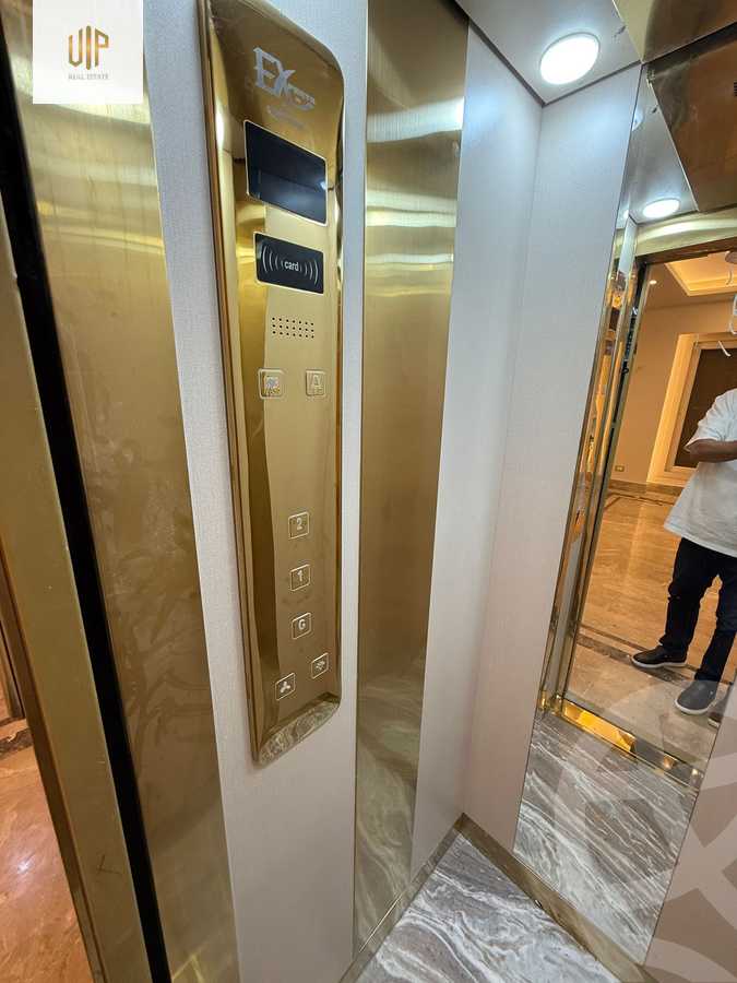https://aqarmap.com.eg/en/listing/6013256-for-sale-cairo-new-cairo-compounds-el-patio-oro