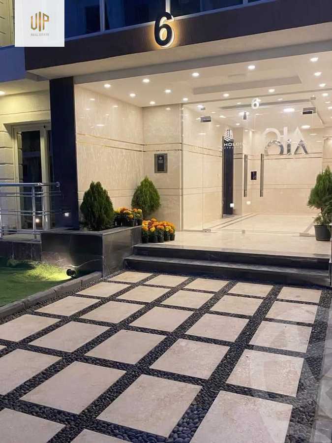 https://aqarmap.com.eg/en/listing/6015473-for-sale-cairo-new-administrative-capital-r7-oia