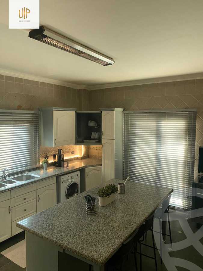 https://aqarmap.com.eg/ar/listing/6034740-for-rent-cairo-new-cairo-first-settlement-mhwr-mstfy-kml