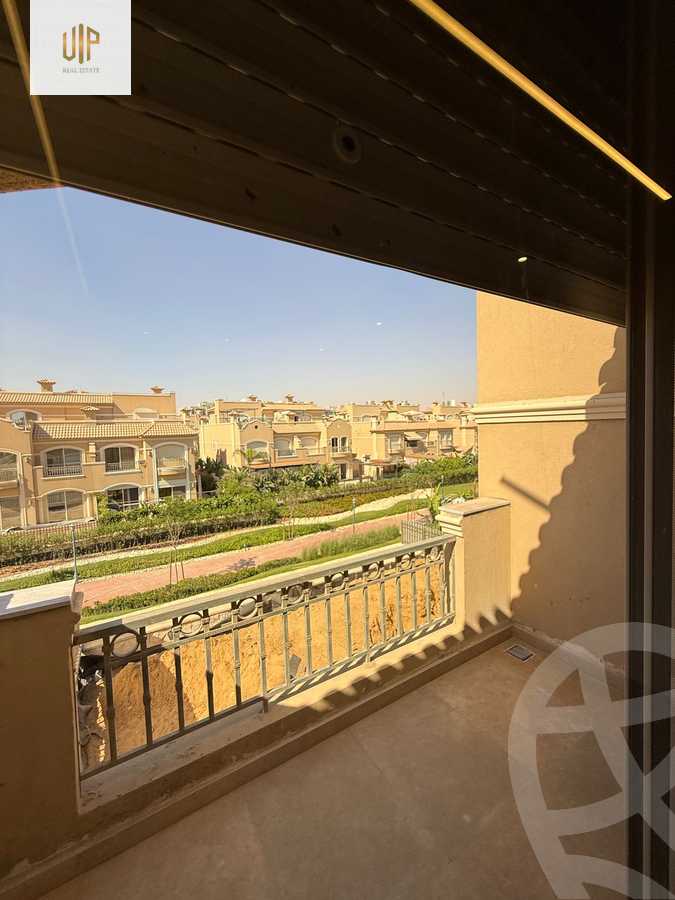 https://aqarmap.com.eg/en/listing/6152477-for-sale-cairo-new-cairo-compounds-el-patio-oro