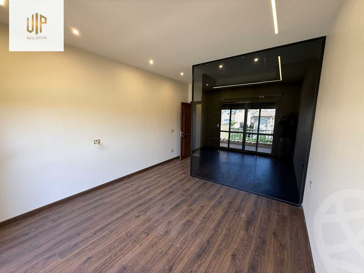 https://aqarmap.com.eg/en/listing/6152477-for-sale-cairo-new-cairo-compounds-el-patio-oro