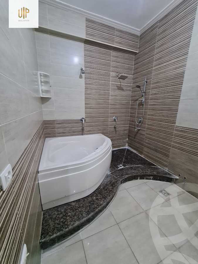 https://aqarmap.com.eg/ar/listing/6154461-for-rent-cairo-new-cairo-ganob-el-akadamiya-abd-el-malek-ibn-marwan-st