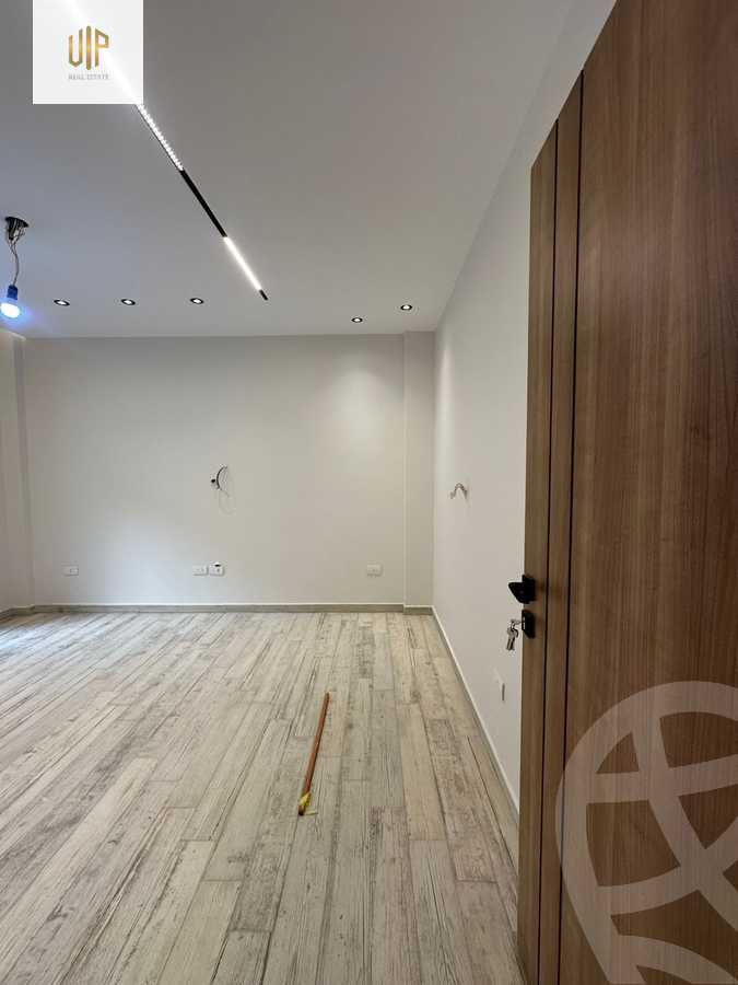 https://aqarmap.com.eg/ar/listing/6178290-for-sale-cairo-new-cairo-compounds-stwn-ryzydns-by-ar-y-llttwyr