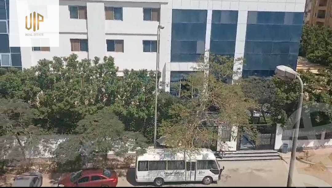 https://aqarmap.com.eg/ar/listing/6222309-for-sale-cairo-6th-of-october-el-ahyaa-neighborhood-1st-eighth-neighborhood