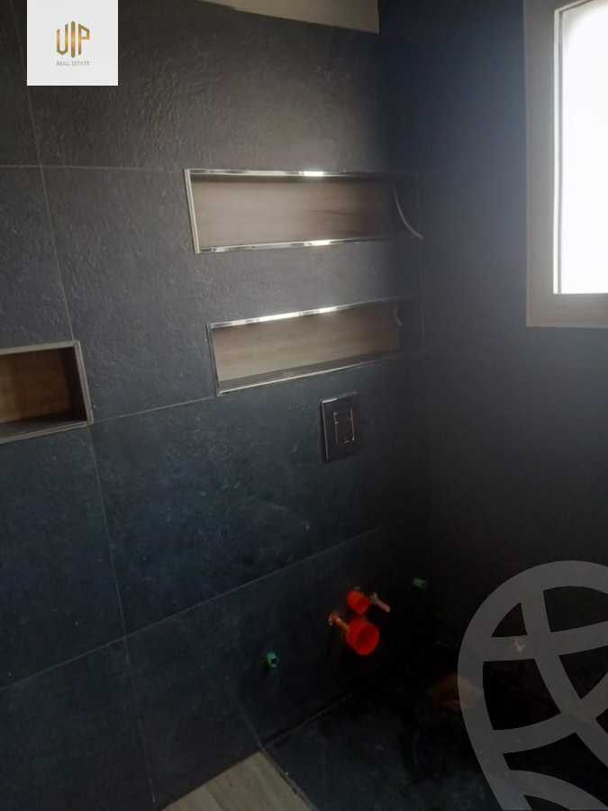 https://aqarmap.com.eg/ar/listing/6229487-for-sale-cairo-new-cairo-south-investors-mohammed-nagib-axis-st