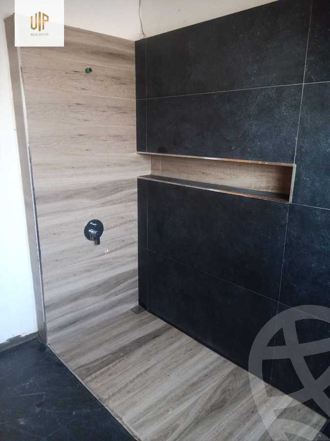 https://aqarmap.com.eg/ar/listing/6229487-for-sale-cairo-new-cairo-south-investors-mohammed-nagib-axis-st
