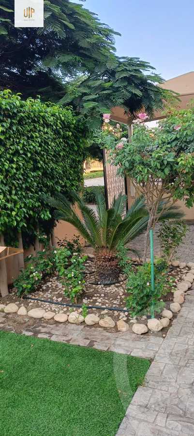 https://aqarmap.com.eg/en/listing/6235602-for-sale-cairo-new-cairo-compounds-mountain-view-hyde-park