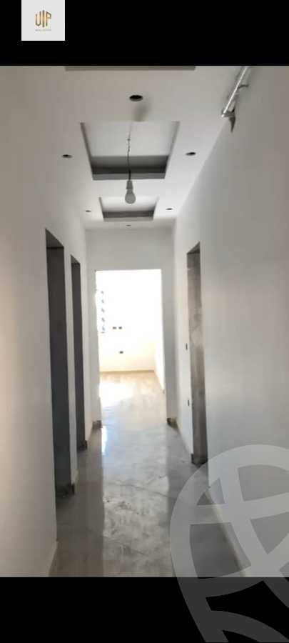 https://aqarmap.com.eg/ar/listing/6235772-for-sale-cairo-new-cairo-first-settlement-mhwr-mstfy-kml