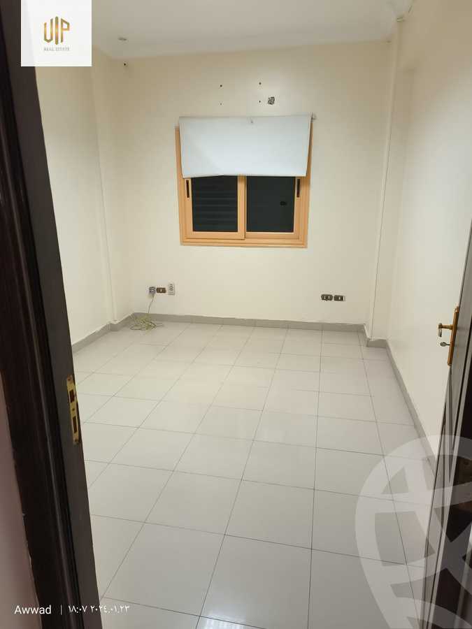 https://aqarmap.com.eg/en/listing/6237403-for-sale-cairo-new-cairo-ganob-el-akadamiya-south-academy-d-khaled-ibn-el-waleed-st