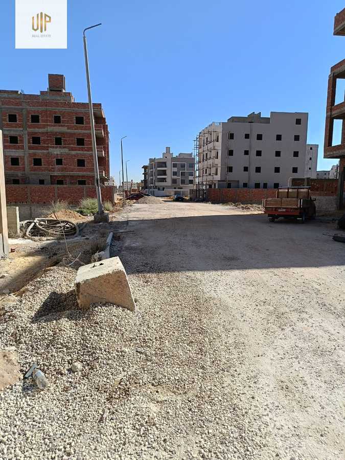 https://aqarmap.com.eg/en/listing/6253347-for-sale-cairo-new-cairo-bait-el-watan-south-suez-road-el-hay-el-takmely