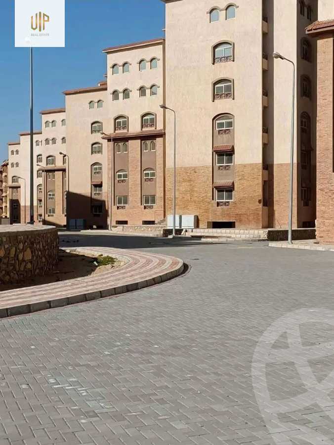 https://aqarmap.com.eg/ar/listing/6259780-for-sale-cairo-new-cairo-compounds-dobat-el-modaraat-compound-deraa-misr