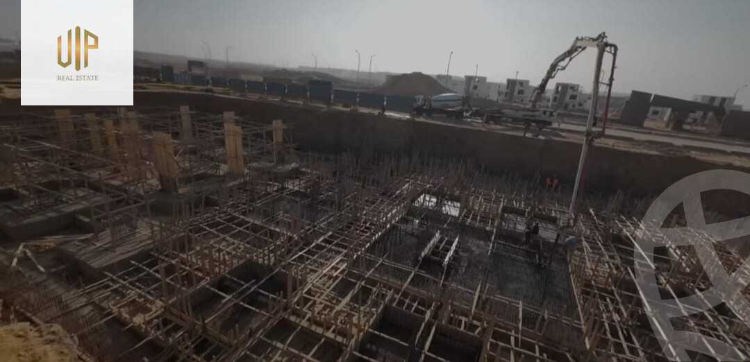 https://aqarmap.com.eg/ar/listing/6259854-for-sale-cairo-new-cairo-lmstqbl-syty-compounds-monark-compound-royal