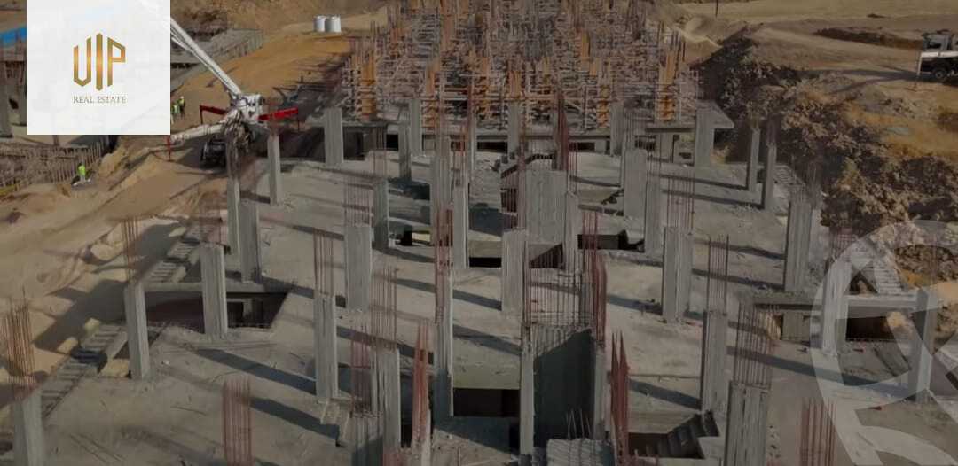 https://aqarmap.com.eg/ar/listing/6259854-for-sale-cairo-new-cairo-lmstqbl-syty-compounds-monark-compound-royal