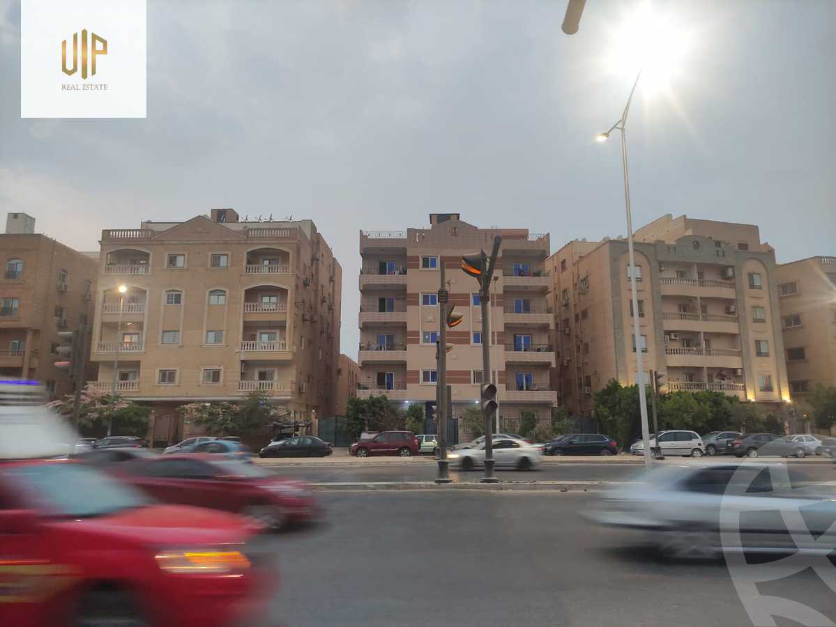 https://aqarmap.com.eg/ar/listing/6276834-for-sale-cairo-new-cairo-el-narges-el-narges-omarat-mohamed-sabry-abu-alam-st
