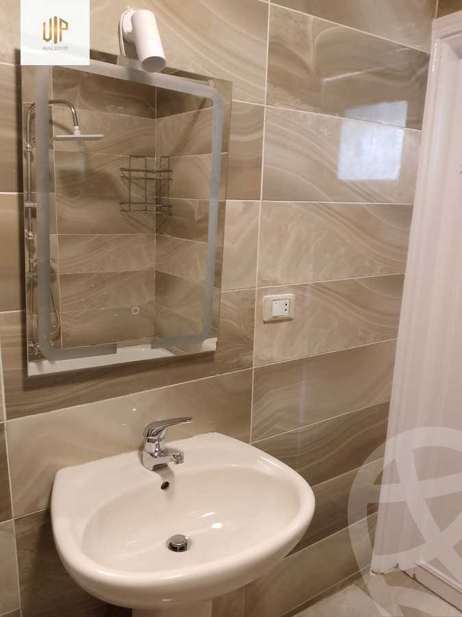 https://aqarmap.com.eg/ar/listing/6311861-for-sale-cairo-new-cairo-el-ahyaa-fifth-neighborhood-akhnaton-st