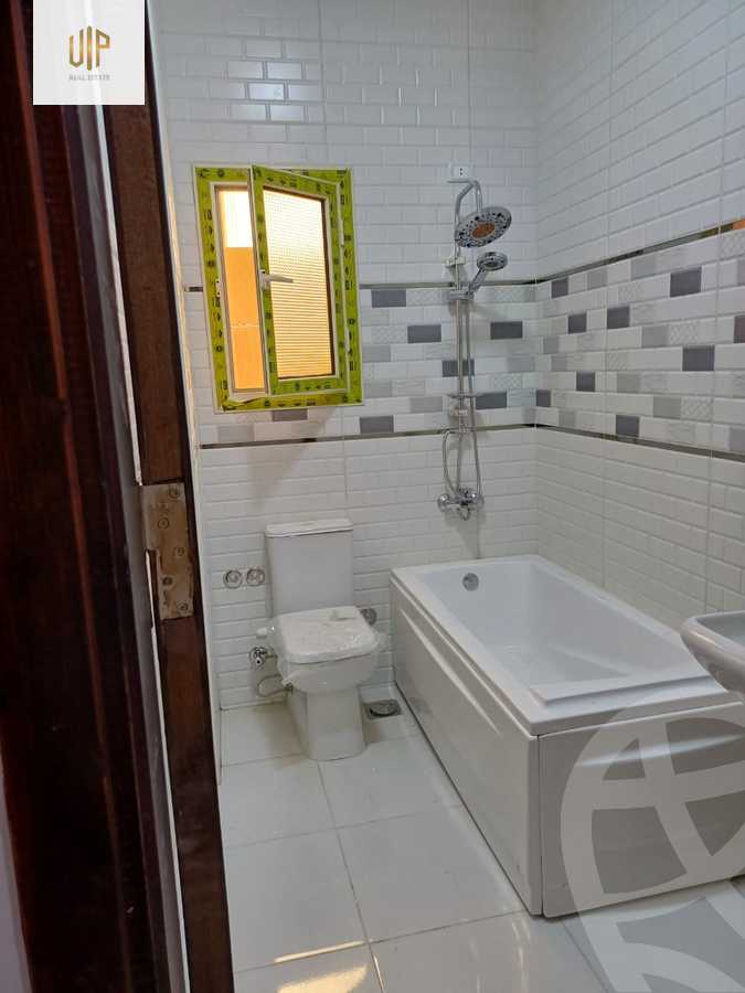 https://aqarmap.com.eg/ar/listing/6325512-for-sale-cairo-new-cairo-compounds-el-mostashareen-compound