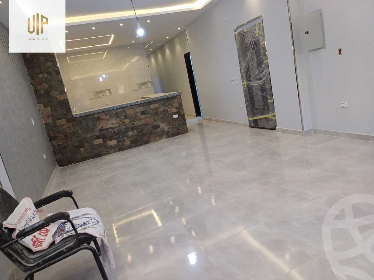 https://aqarmap.com.eg/ar/listing/6325846-for-sale-cairo-new-cairo-compounds-el-mostashareen-compound