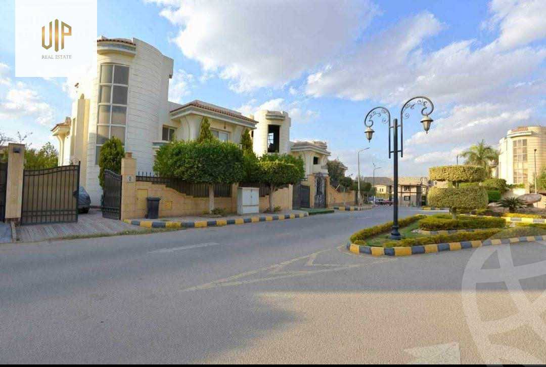 https://aqarmap.com.eg/en/listing/6334522-for-sale-cairo-new-cairo-compounds-golden-heights-1