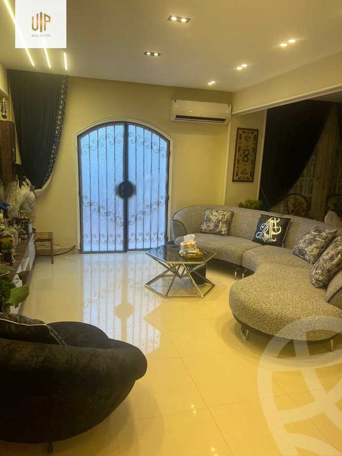 https://aqarmap.com.eg/en/listing/6370510-for-sale-cairo-new-cairo-el-ahyaa-first-neighborhood-street-1