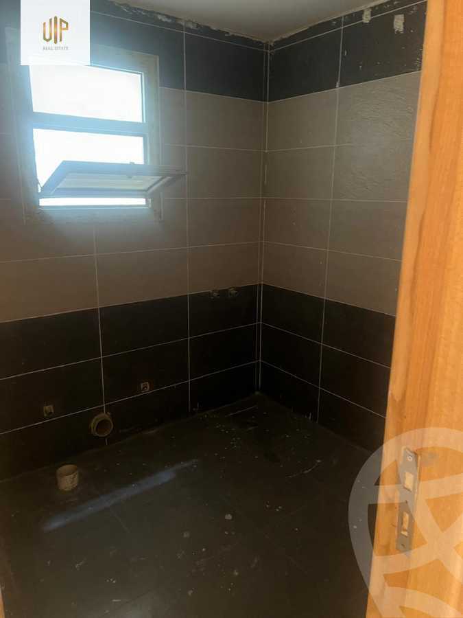 https://aqarmap.com.eg/ar/listing/6376649-for-sale-cairo-new-cairo-compounds-flowers-park