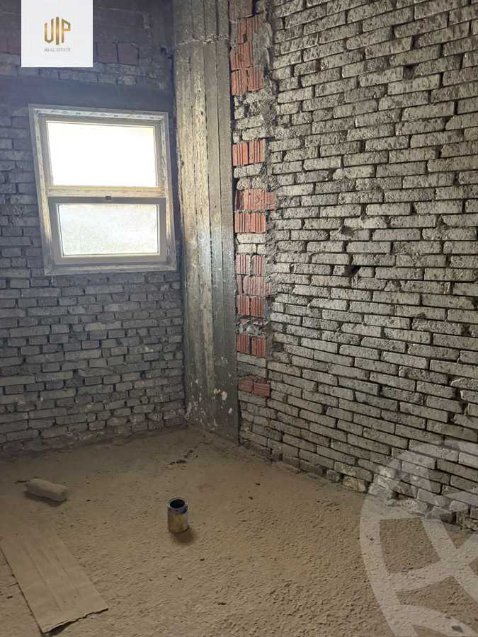 https://aqarmap.com.eg/en/listing/6421984-for-sale-cairo-new-cairo-compounds-les-rois