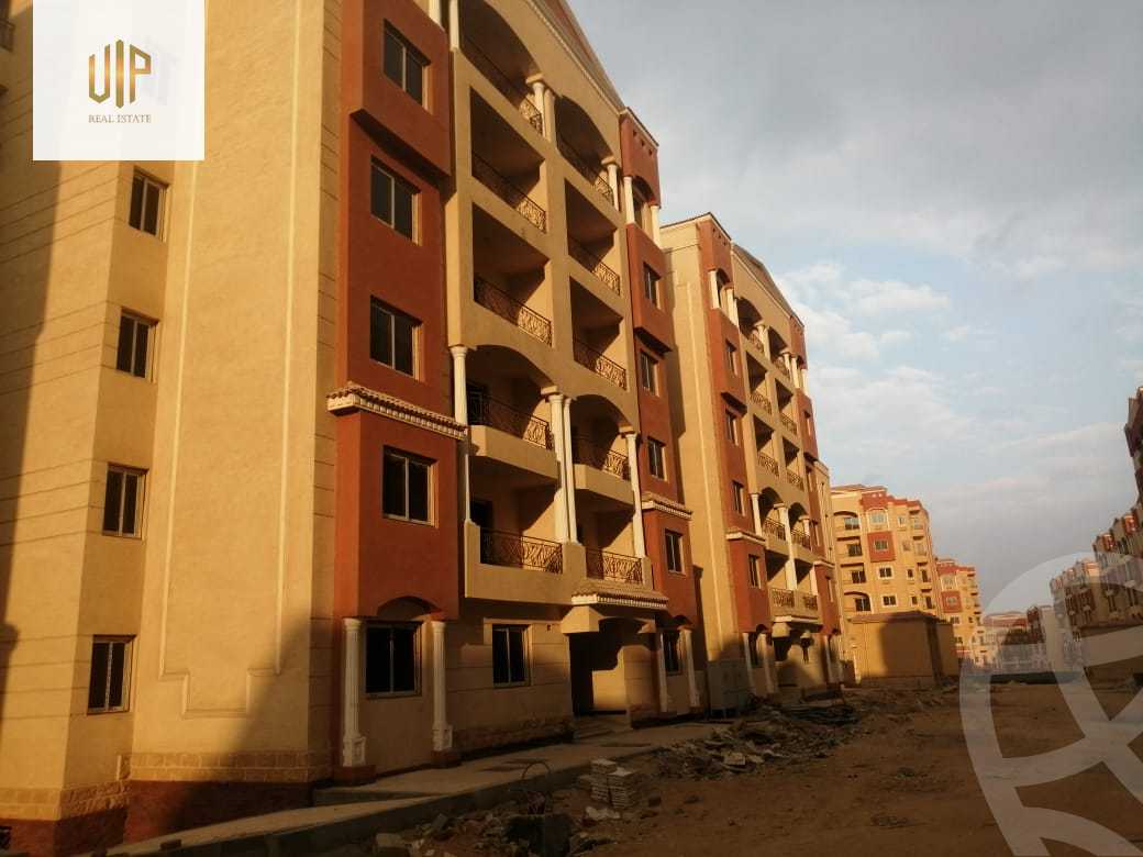 https://aqarmap.com.eg/ar/listing/6529850-for-sale-cairo-new-cairo-compounds-loaloat-new-cairo