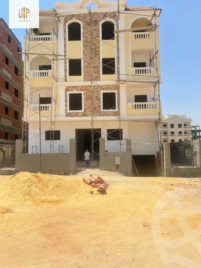 https://aqarmap.com.eg/en/listing/6538229-for-sale-cairo-new-cairo-bait-el-watan-south-suez-road-el-hay-el-takmely