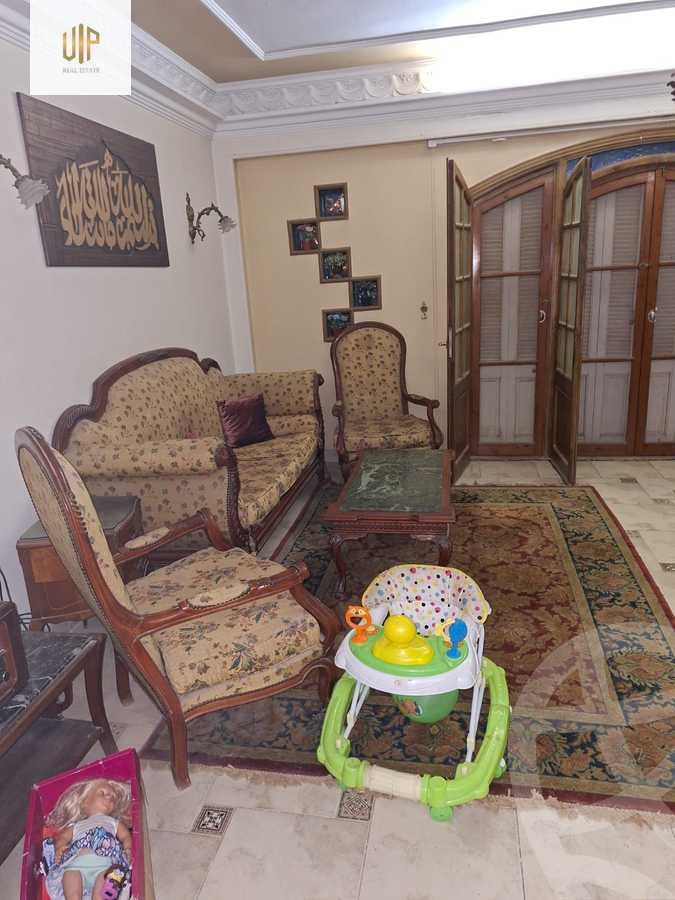 https://aqarmap.com.eg/ar/listing/6583517-for-sale-cairo-6th-of-october-el-ahyaa-neighborhood-1st-al-maahad