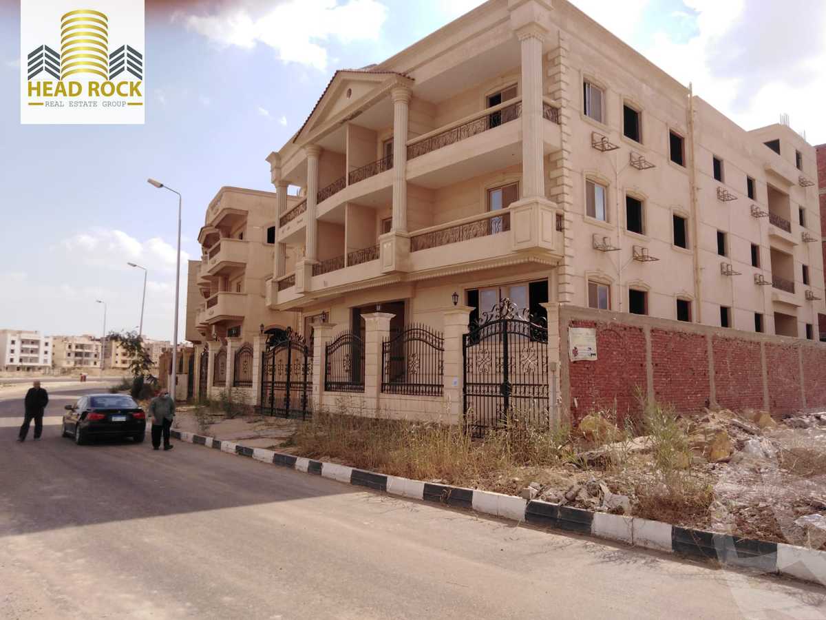 https://aqarmap.com.eg/ar/listing/4351079-for-sale-cairo-el-shorouk-lhy-lthlth-shrq-neighbourhood-2
