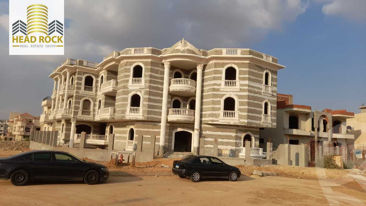 https://aqarmap.com.eg/en/listing/4517446-for-sale-cairo-el-shorouk-lhy-lthlth-shrq-neighbourhood-6-ahmed-farid-st