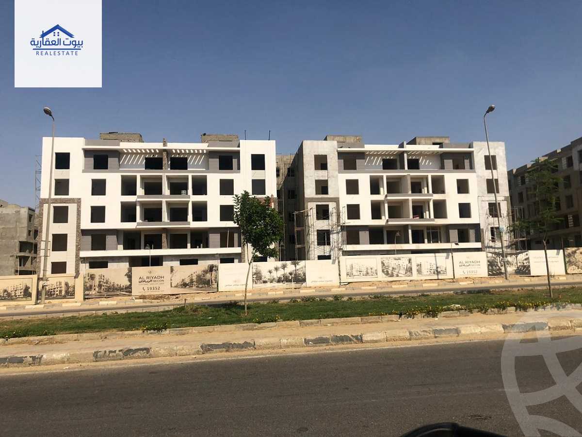 https://aqarmap.com.eg/en/listing/4650242-for-sale-cairo-new-cairo-compounds-jyd