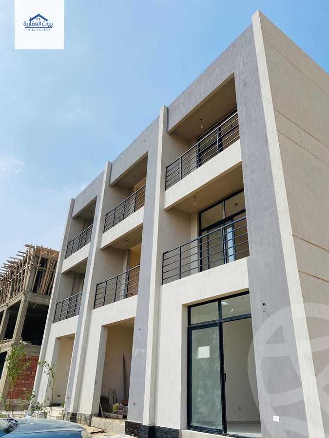 https://aqarmap.com.eg/en/listing/4378967-for-sale-cairo-new-cairo-lmstqbl-syty-compounds-kmbwnd-mwnty-nbwlywny-rybwrtj-l-qry