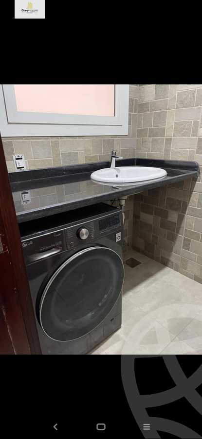https://aqarmap.com.eg/en/listing/4368093-for-rent-cairo-new-cairo-compounds-mountain-view-hyde-park