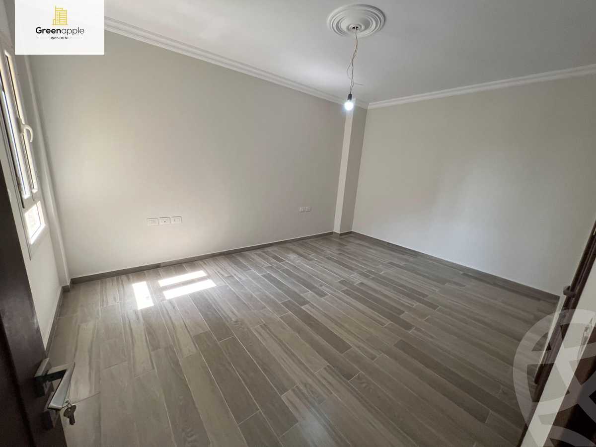 https://aqarmap.com.eg/en/listing/4368264-for-rent-cairo-new-cairo-compounds-rock-vera