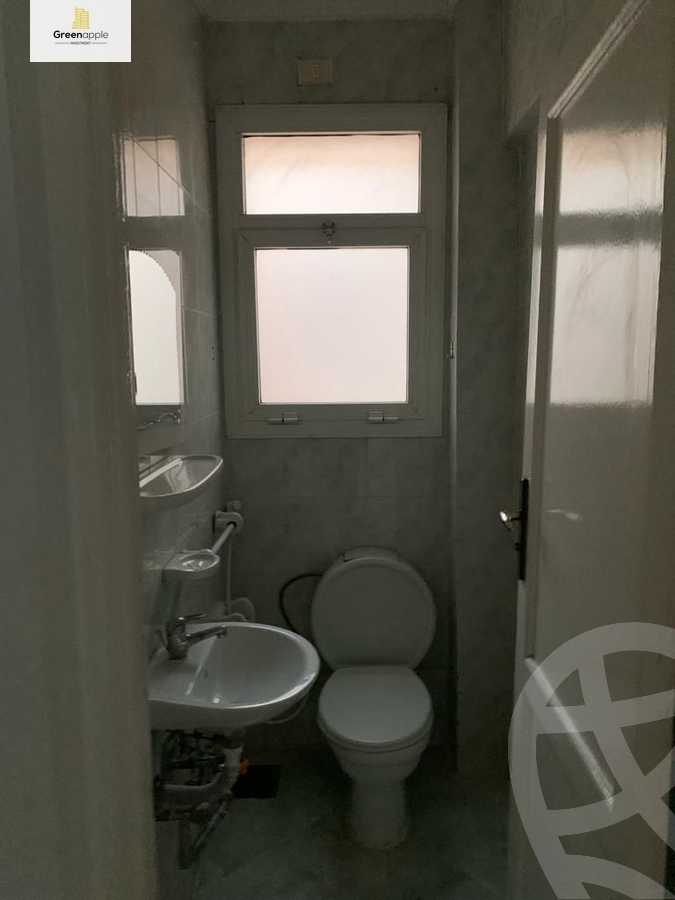 https://aqarmap.com.eg/en/listing/4475942-for-rent-cairo-new-cairo-lrhb-city-phase-1-ahmed-rami-st