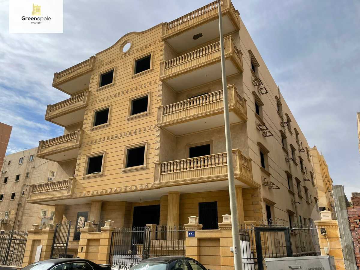 https://aqarmap.com.eg/en/listing/5014546-for-sale-cairo-new-cairo-gharb-arabila-doctor-hani-maher-st