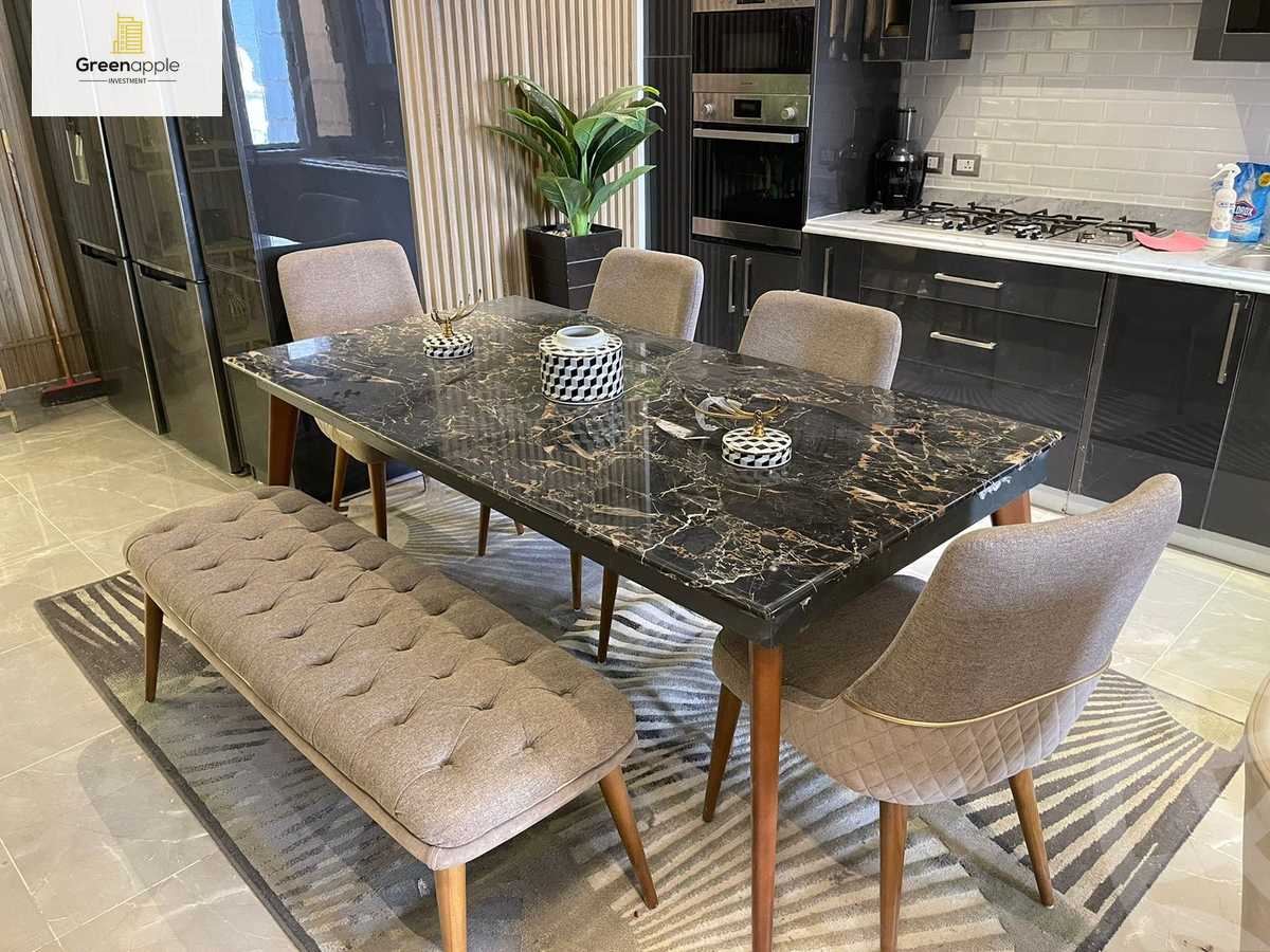 https://aqarmap.com.eg/en/listing/5224432-for-sale-cairo-new-cairo-compounds-mountain-view-hyde-park