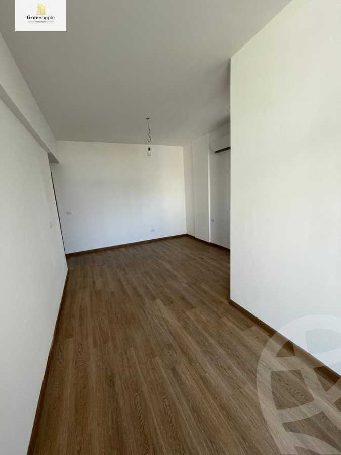 https://aqarmap.com.eg/ar/listing/5257133-for-rent-cairo-new-cairo-compounds-fifth-square