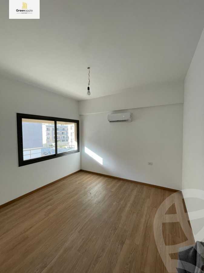 https://aqarmap.com.eg/ar/listing/5257179-for-rent-cairo-new-cairo-compounds-fifth-square