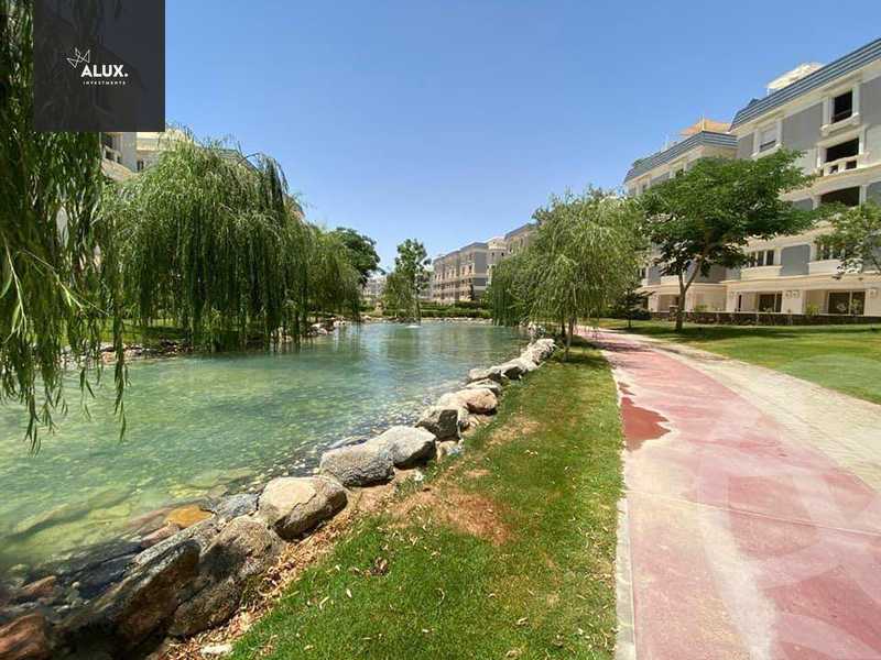 https://aqarmap.com.eg/ar/listing/4519827-for-sale-cairo-new-cairo-compounds-mountain-view-hyde-park