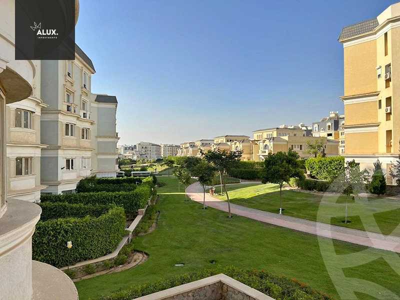 https://aqarmap.com.eg/ar/listing/4519827-for-sale-cairo-new-cairo-compounds-mountain-view-hyde-park