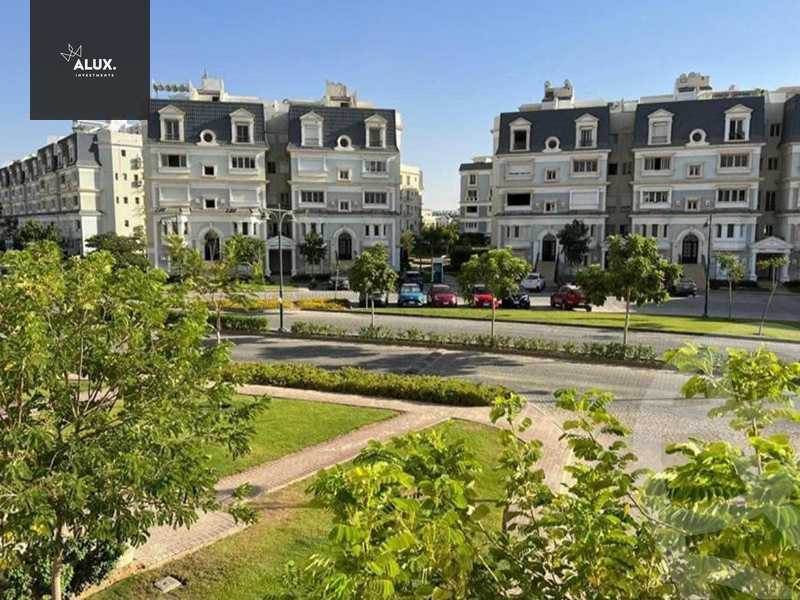 https://aqarmap.com.eg/ar/listing/4519827-for-sale-cairo-new-cairo-compounds-mountain-view-hyde-park