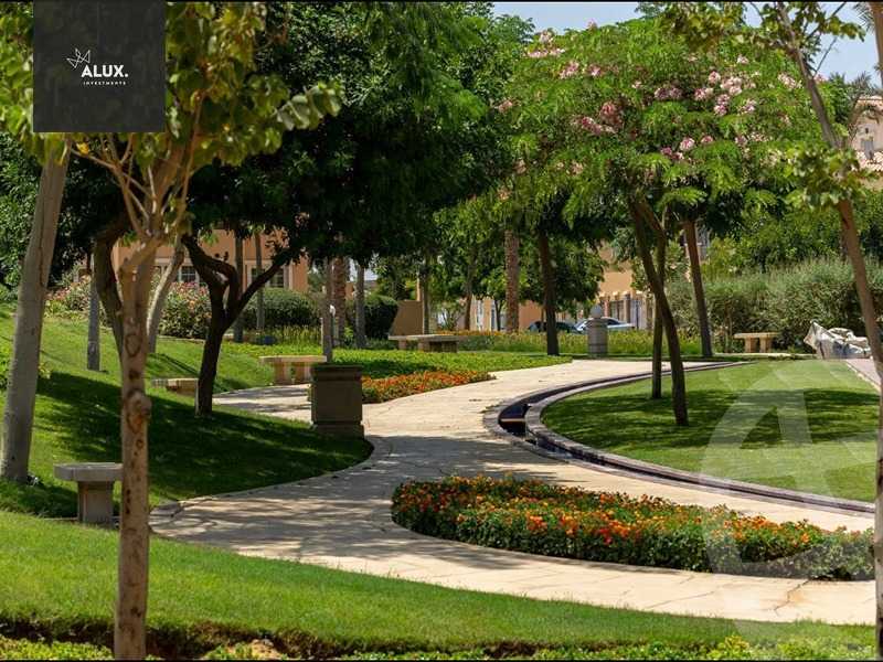 https://aqarmap.com.eg/en/listing/4762628-for-sale-cairo-new-cairo-compounds-hyde-park-park-corner-hyde-park