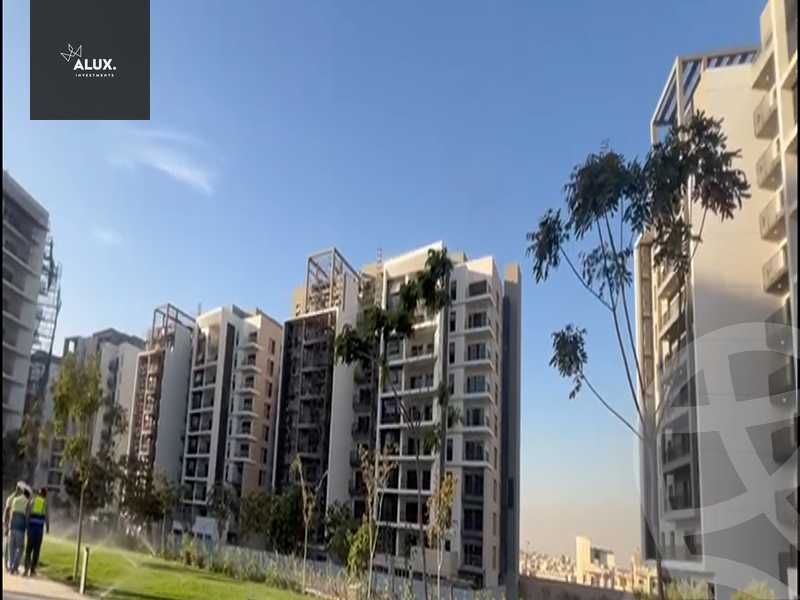 https://aqarmap.com.eg/ar/listing/4773123-for-sale-cairo-el-sheikh-zayed-city-compounds-zyd-wr-llttwyr-the-village-views