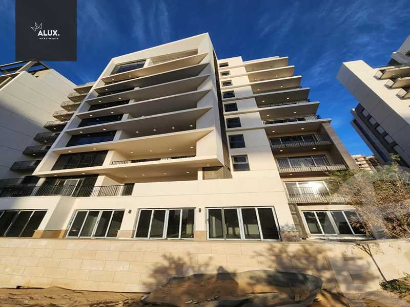 https://aqarmap.com.eg/ar/listing/4773123-for-sale-cairo-el-sheikh-zayed-city-compounds-zyd-wr-llttwyr-the-village-views